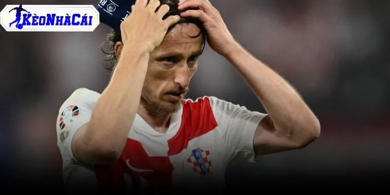 Sơ đồ chiến thuật và nhân sự quyết định thế trận